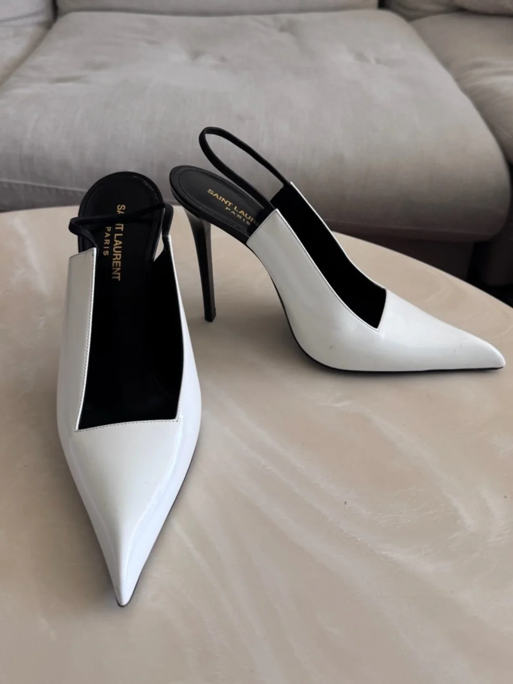 Saint Laurent Raven 110 Patent Leather Slingback Pumps in Blanc - Picture 3 of 10